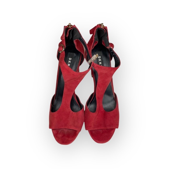 DKNY ༄ Colby T-Strap Platforms Heels Sandals༄ Red Suede Gold Detail ༄ 38 7.5M 8M - Picture 7 of 16